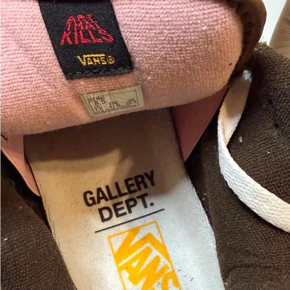 Vans modern gallery